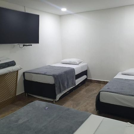 Hotel Prestige Медельїн Екстер'єр фото