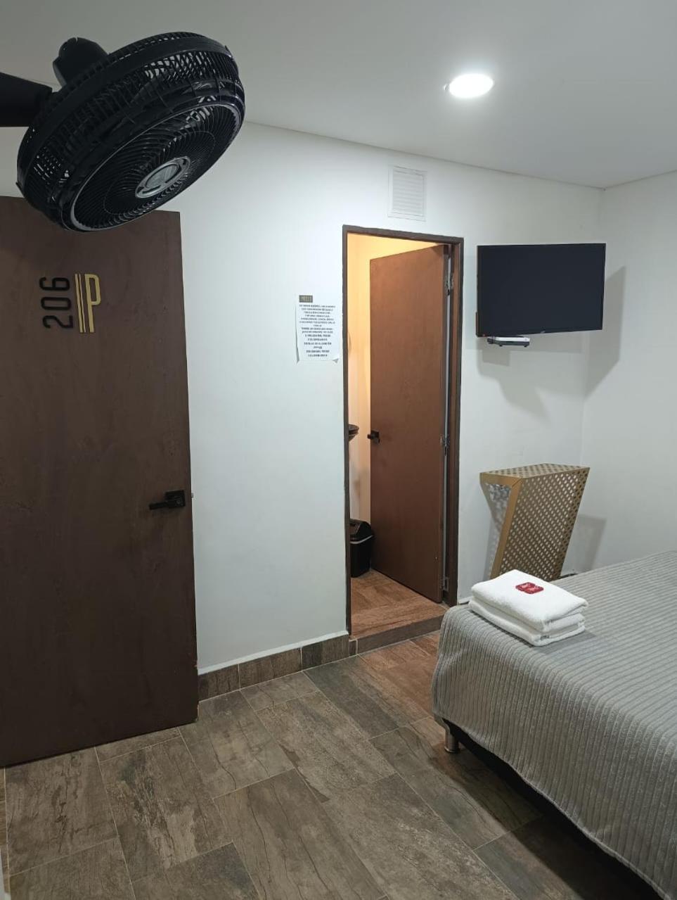 Hotel Prestige Медельїн Екстер'єр фото